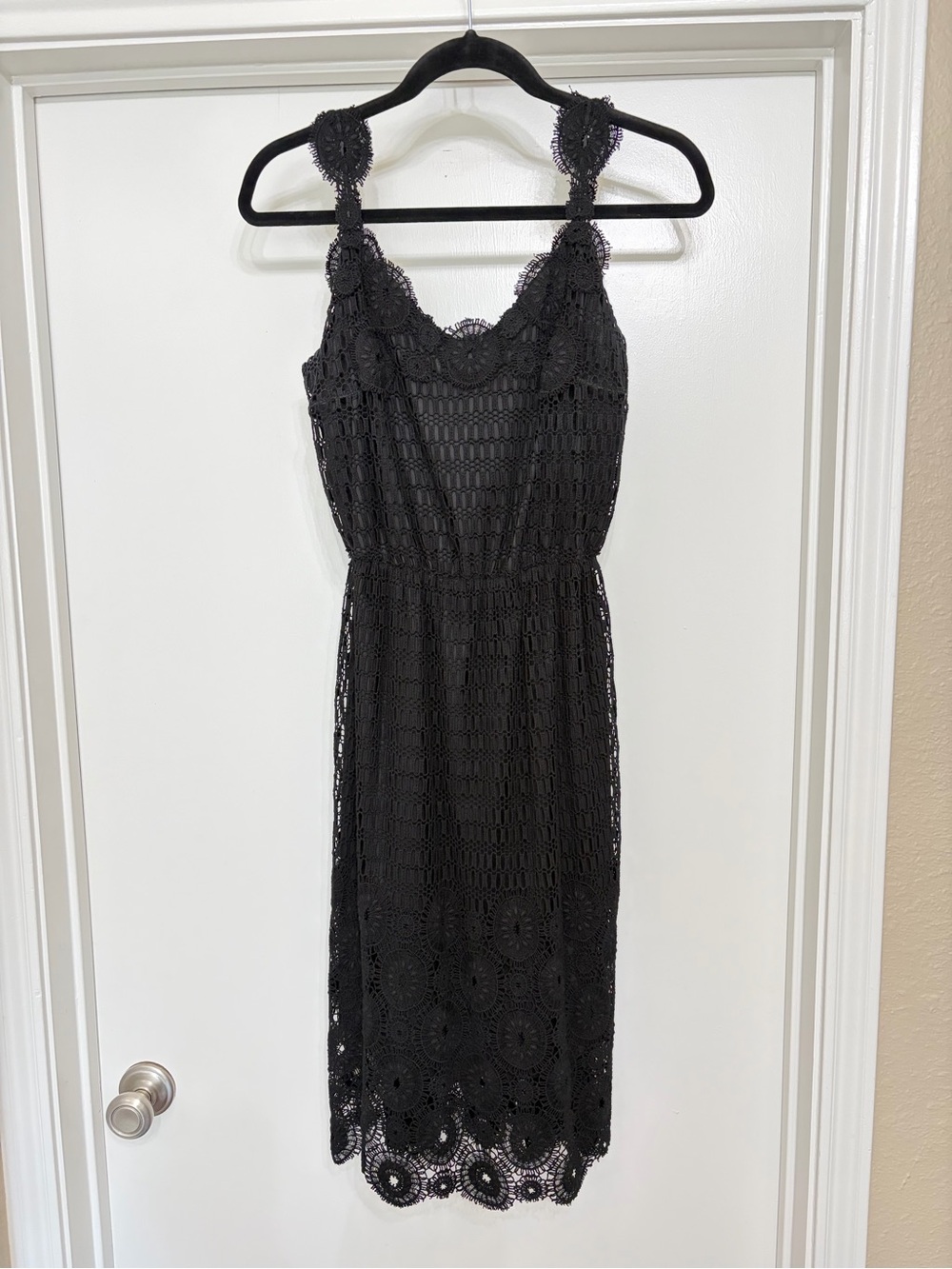 Elie Tahari Black Midi Dress - Size 6